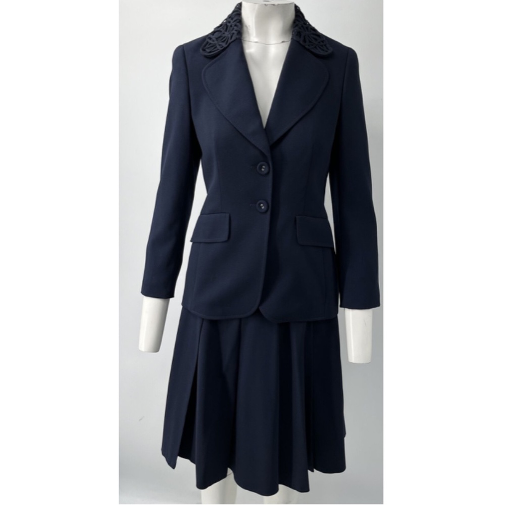 Escada Navy Blue Lace-Embroidered Jacket+ Pleated Ski… - Gem